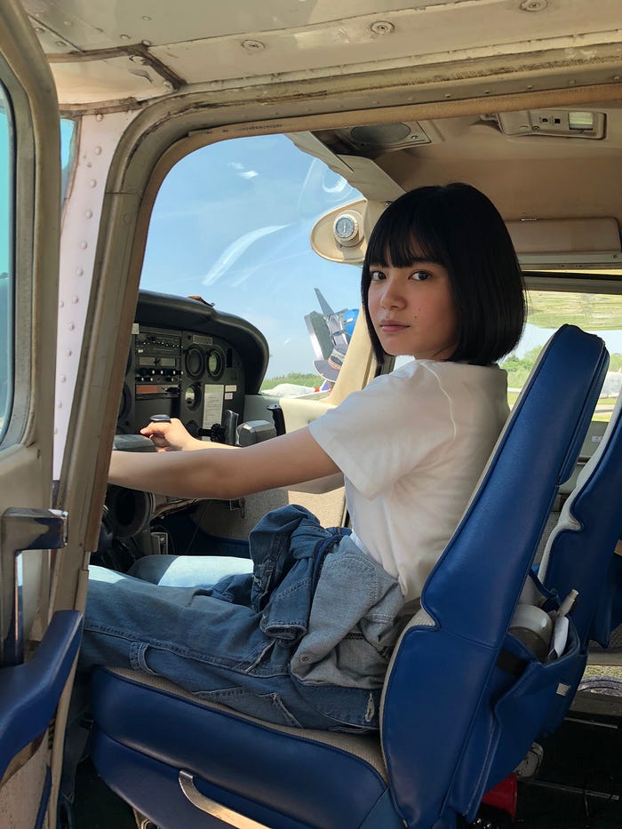 吉田美月喜/CM撮影オフショット(画像提供:所属事務所)