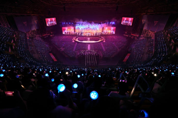 2024 SVT 8TH FAN MEETING<SEVENTEEN in CARAT LAND>(P)&(C)PLEDIS Entertainment