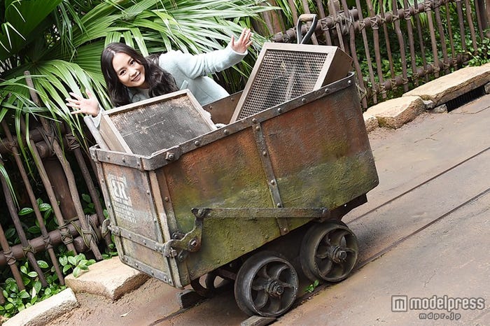 モデル:阿井莉沙