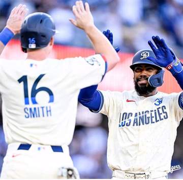 ドジャース 決勝3ランのテオスカー「昨日からたくさんの映像を見て」見つけた相手の特徴→第1打席で完璧狙い打ち 打撃好調「すごくいい感じ」