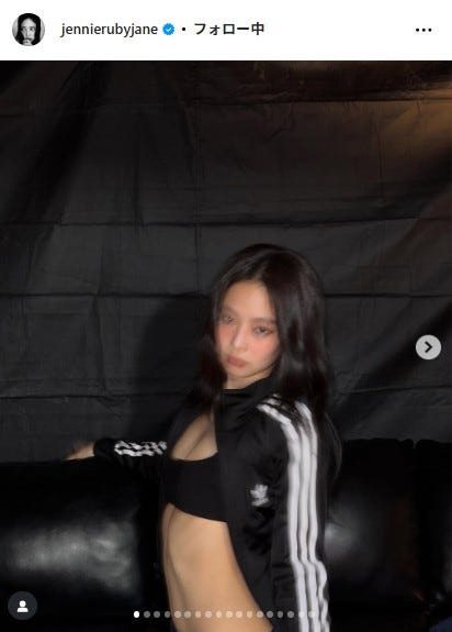 JENNIE公式Instagramより