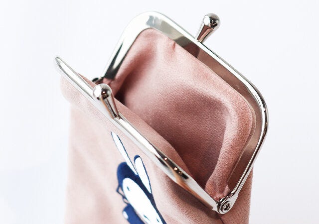 リンネル2月号の付録のmiffy［ミッフィー］刺しゅうがま口ポーチのがま口