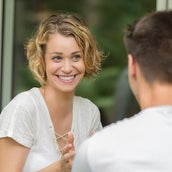 さりげなくする上手な軽めのキスの方法 これでますます相手のことが好きになる モデルプレス さりげなくする上手な軽めのキスの方法 これでますます相手のことが好きになる モデルプレス