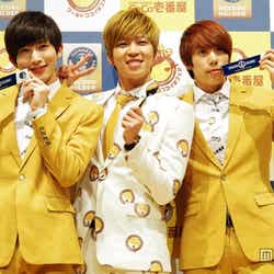 鈴木あやの“推しMEN”U-KISSのキソプ(左)