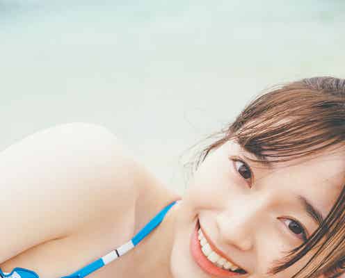 櫻坂46守屋麗奈、ビキニ姿で寝転ぶ 1st写真集「笑顔のグー、チョキ、パー」ポストカード公開