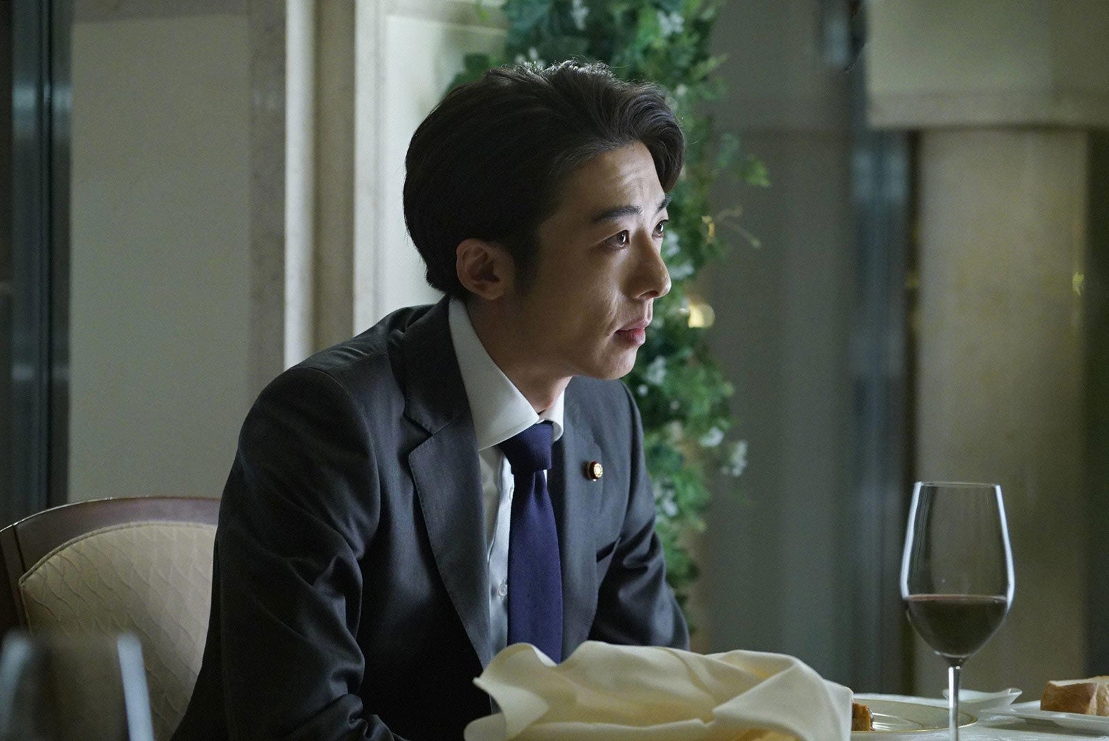 高橋一生／「民衆の敵」第5話より（C）フジテレビ