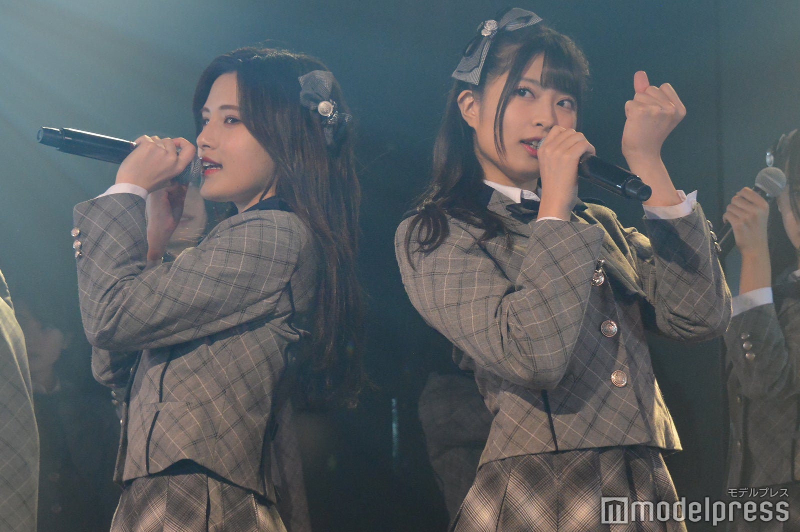 谷川聖、行天優莉奈／AKB48チーム8「その雫は、未来へと繋がる虹になる。」公演 （C）モデルプレス