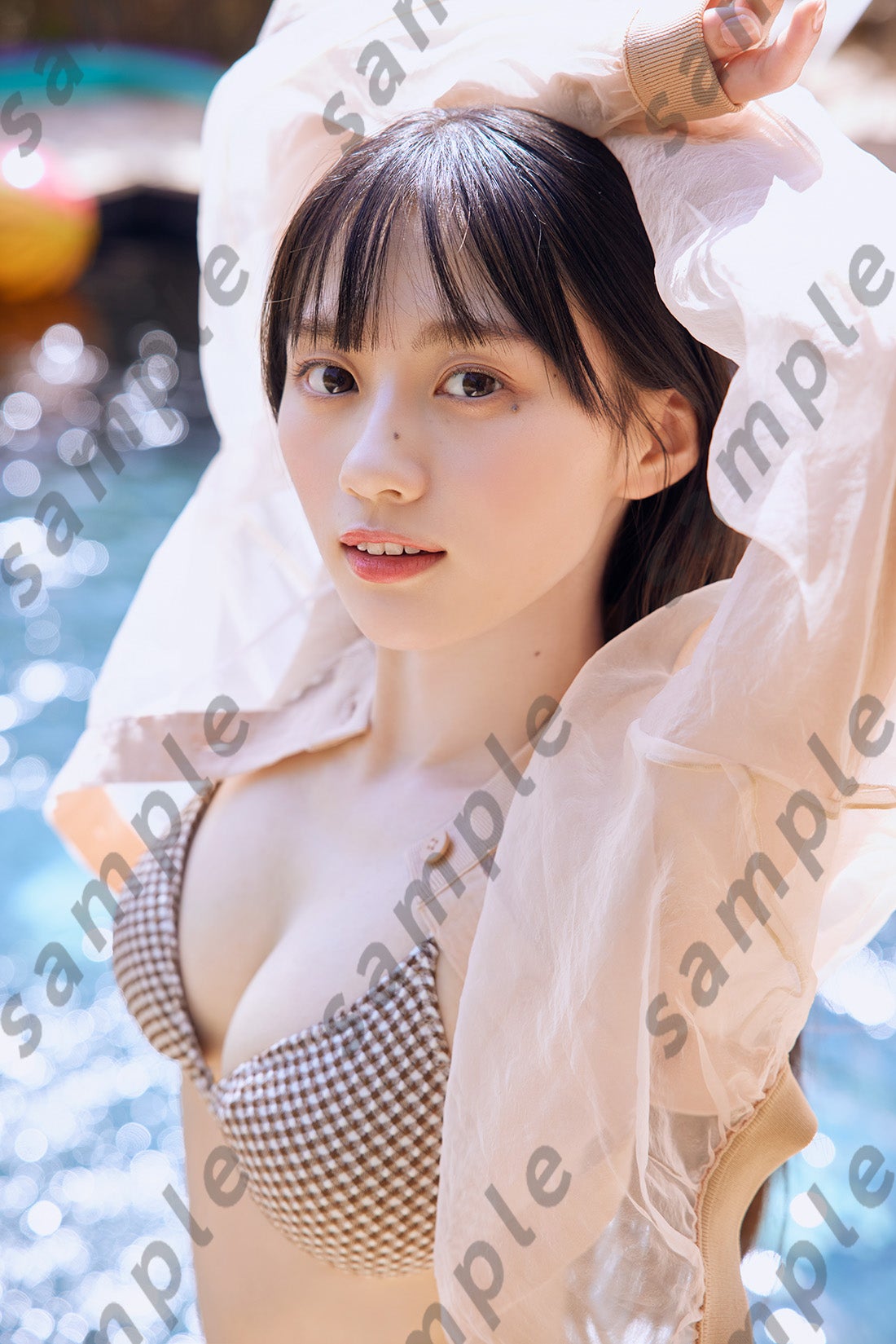 乃木坂46川崎桜、色気あふれる接近ビキニショット 1st写真集封入ポストカード第5弾公開【エチュード】