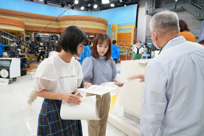 御手洗菜々アナウンサー、南後杏子アナウンサー(C)TBS