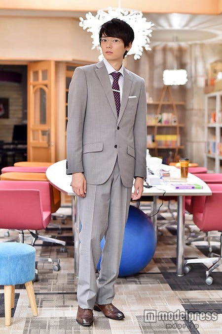 古川雄輝 月9撮影現場で直撃 スーツ姿の メガネ男子 どう映るのか 5 9 潜入レポvol 1 モデルプレス 古川雄輝 月9撮影現場で直撃 スーツ姿の メガネ男子 どう映るのか 5 9 潜入レポvol 1 モデルプレス