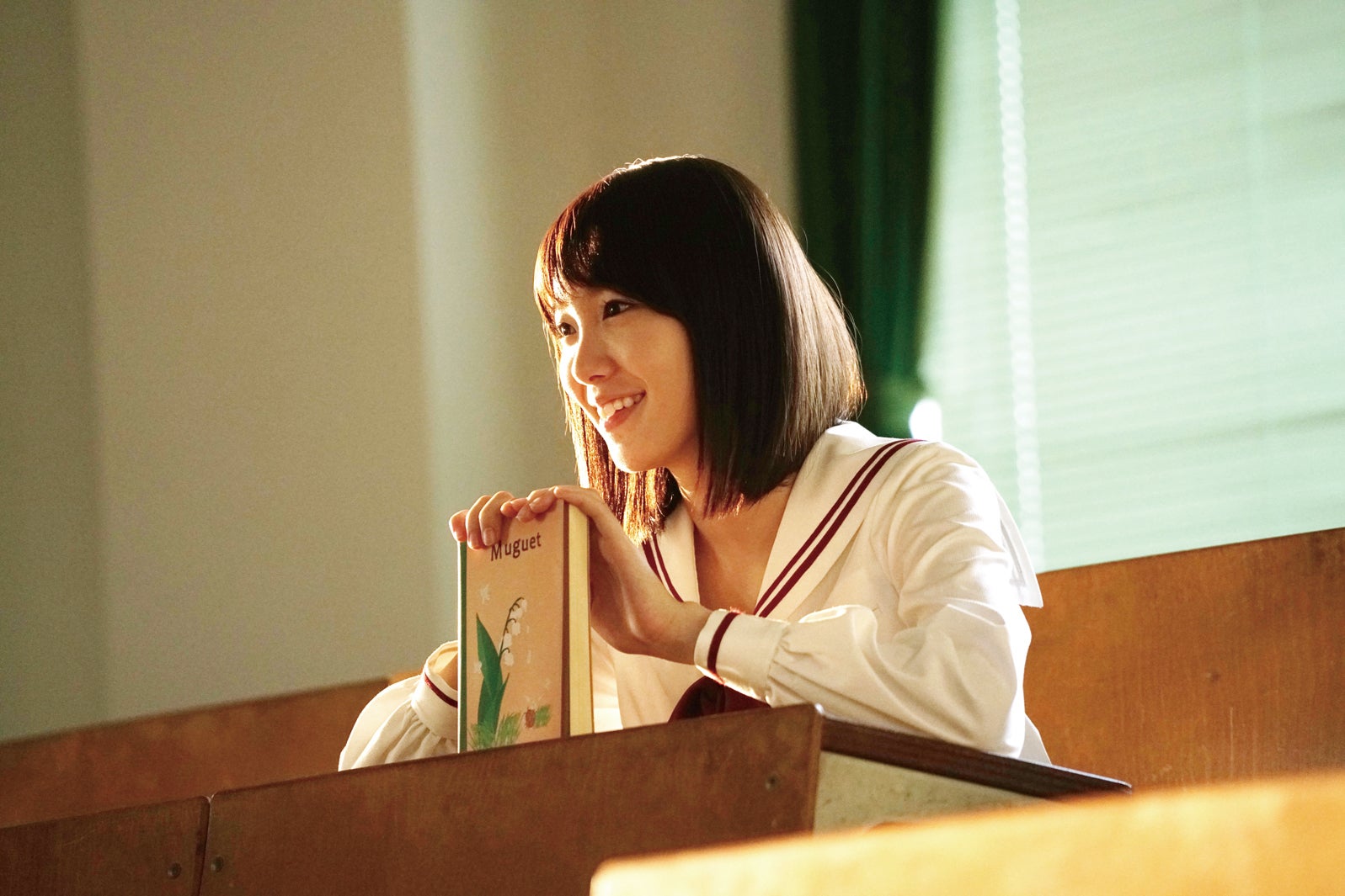 飯豊まりえ（C）2017「暗黒女子」製作委員会（C）秋吉理香子／双葉社