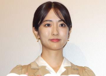 「気品ありすぎて王女のよう」同僚アナも震えた田村真子アナの花嫁姿 超高級ホテルで豪華披露宴 パパは大物議員