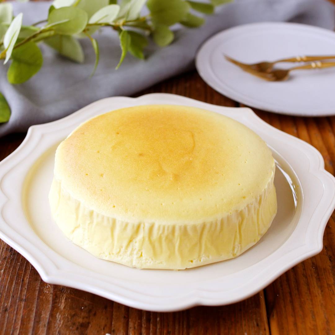 ヨーグルトスフレチーズケーキ