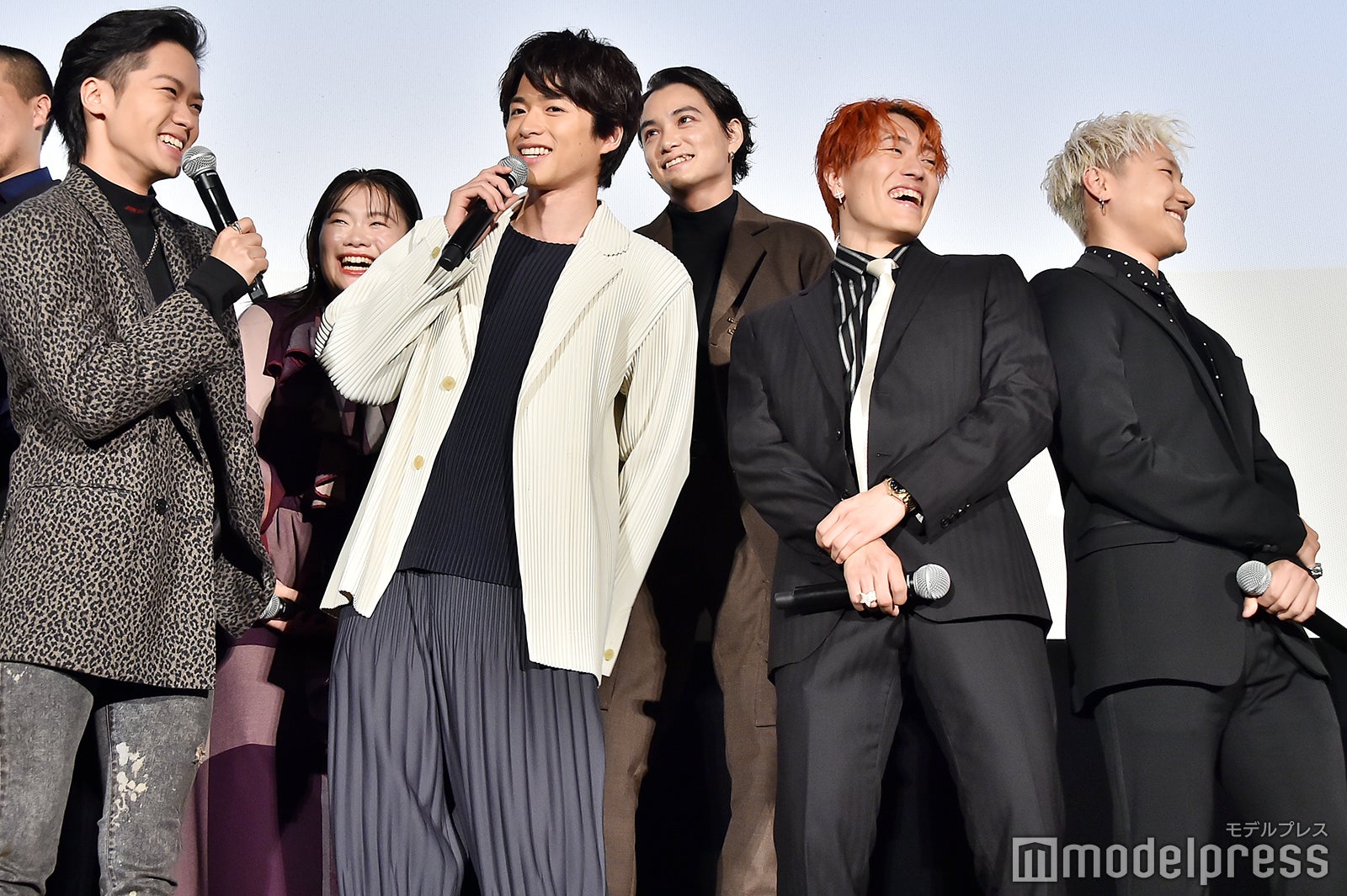 幼馴染キャストたち（C）モデルプレス