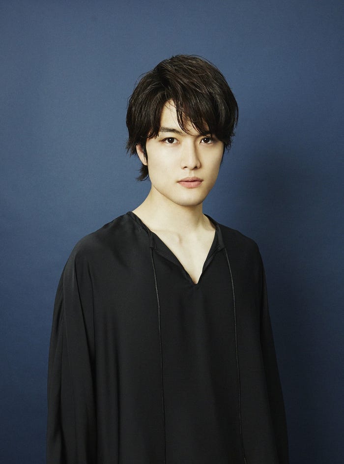 入江甚儀(写真提供:所属事務所)