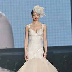 「マグノリア ホワイト」のドレスで“世界一の花嫁”を体現した松島花【モデルプレス】