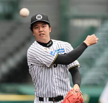 阪神 14日の巨人戦で先発の才木が甲子園で投手指名練習に参加 新外国人のダルベックは「デカいんで」と警戒 先週はヤクルト戦で16奪三振