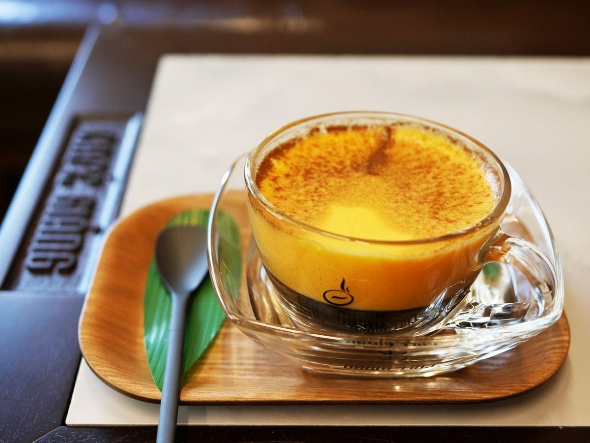 名物のエッグコーヒー（HOT・税込550円）