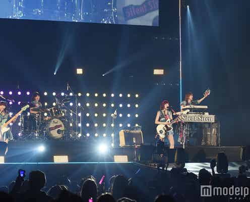 Silent Siren「ぐるぐるワンダーランド」でテンションMAX!笑顔弾けるパフォーマンス