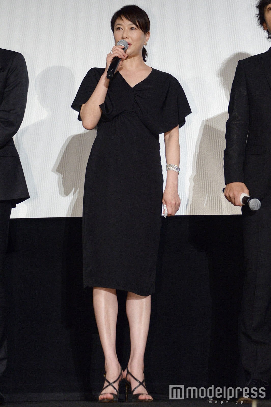 綾野剛　佐藤浩市　榮倉奈々　サイン入り生写真　ポラロイド 綾野剛 佐藤浩市 榮倉奈々 サイン入り生写真 ポラロイドの通販