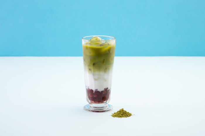小豆抹茶ラテ650円～740円／画像提供：CHA NUNG