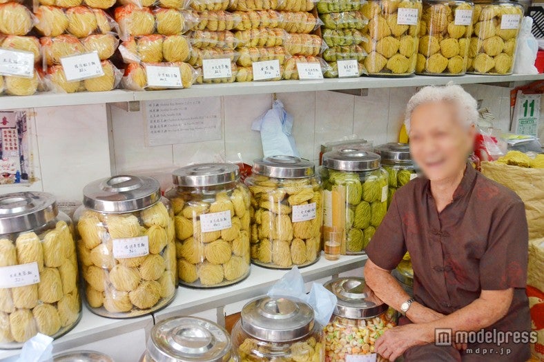 色々な種類の乾麺、冷蔵庫保存で1年はもつとか