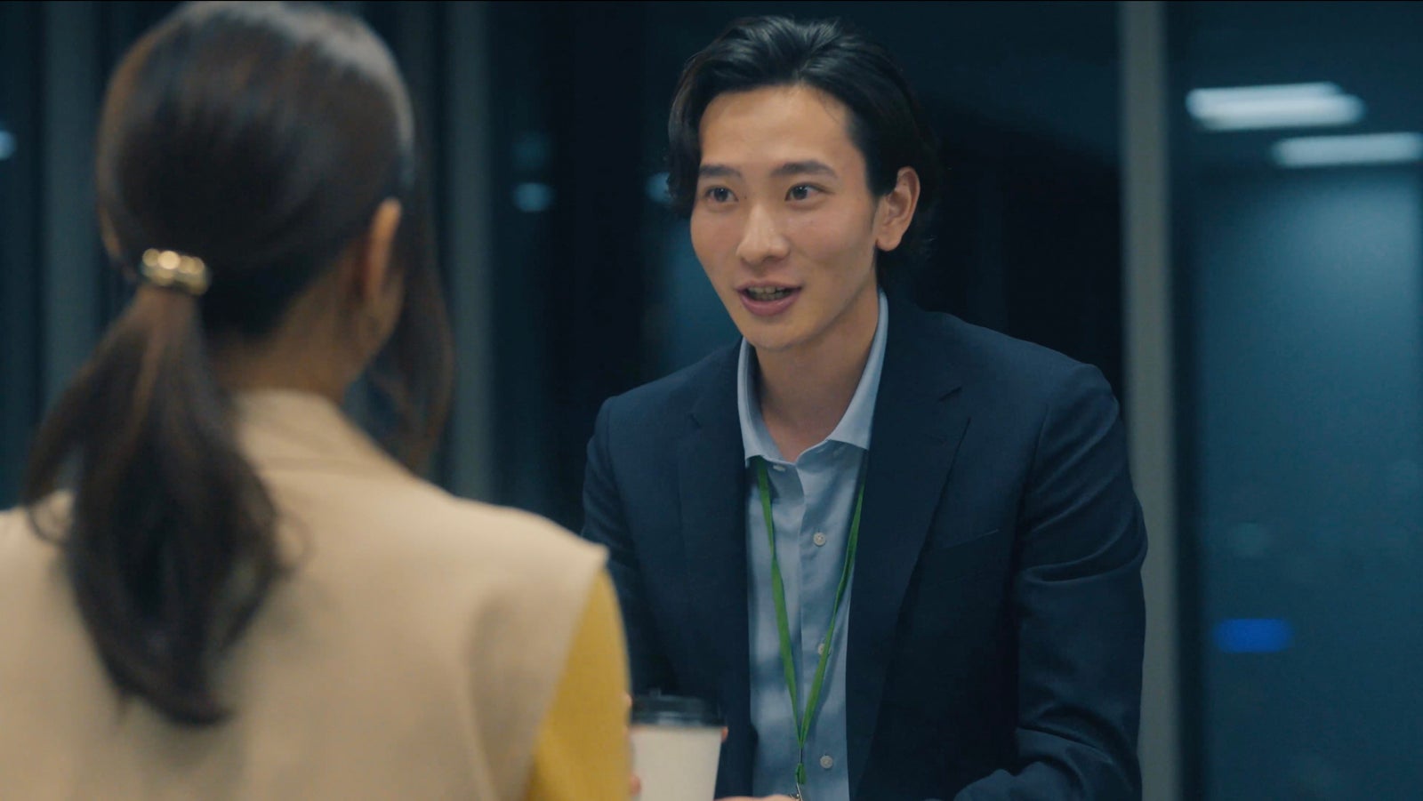 佐藤峻輔「猫カレ -少年を飼う-」より（C）「猫カレ -少年を飼う-」製作委員会2023