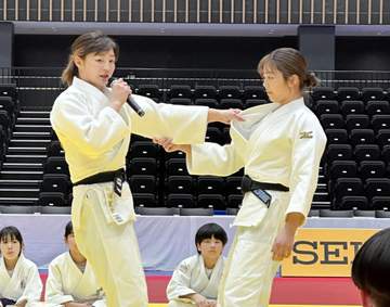 柔道 角田夏実さん「分かる気がする」 りくりゅう「やり切った」引退に共感