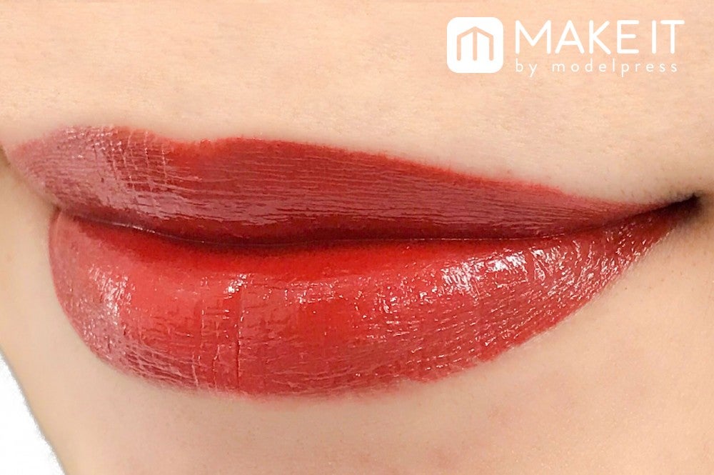 鮮やかな発色となめらかなツヤを楽しめるリップスティック (C)メイクイット