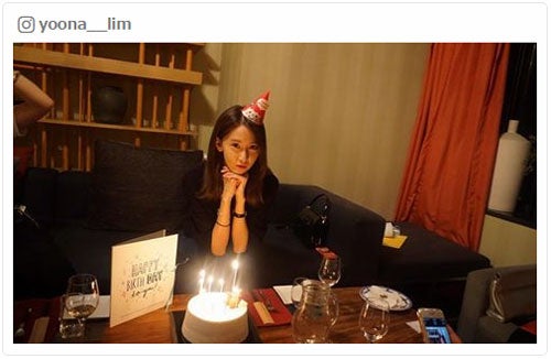 少女時代ユナ、誕生日でメンバーから祝福　2ショット公開で反響「絆の深さを感じる」「愛が溢れてる」