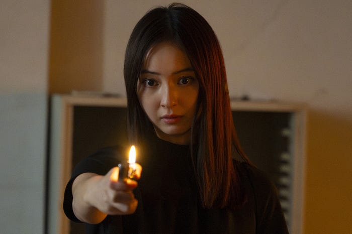 佐々木希「地獄の果てまで連れていく」第2話(C)「地獄の果てまで連れていく」製作委員会