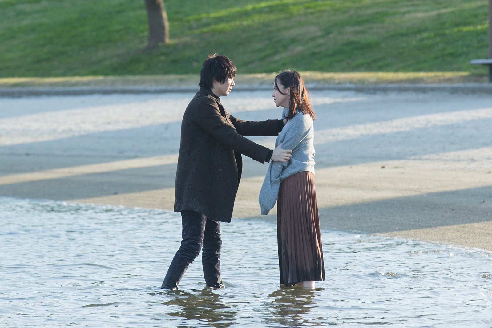 桜田通、伊藤ゆみ／「パーフェクトクライム」第5話より（C）ABCテレビ