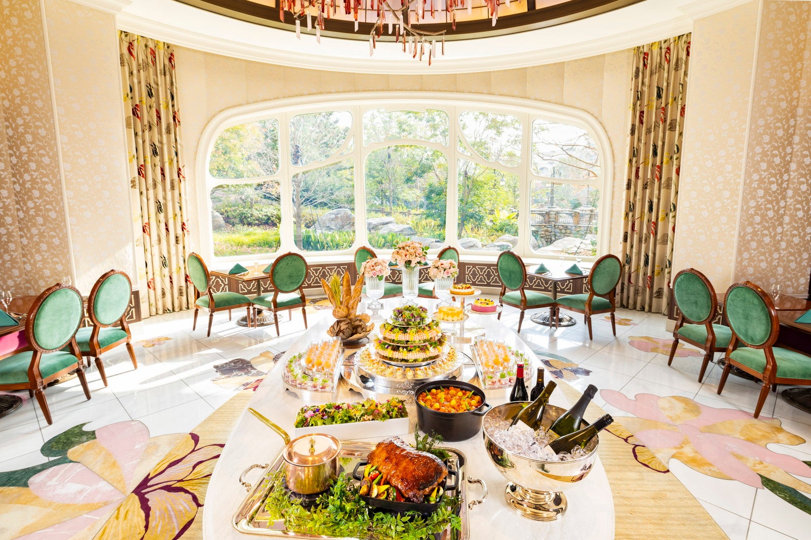 東京ディズニーシー・ファンタジースプリングスホテル ファンタジースプリングス・レストラン “東京ディズニーシー・フード&ワイン・フェスティバル”ペアリングランチC）Disney