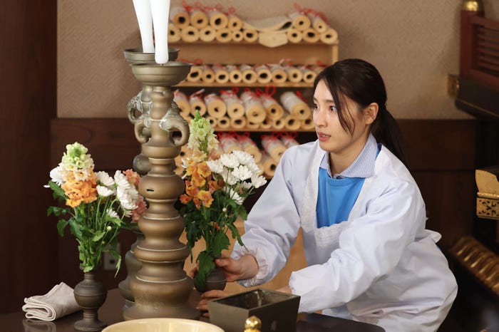 土屋太鳳/「やんごとなき一族」第1話より(C)フジテレビ