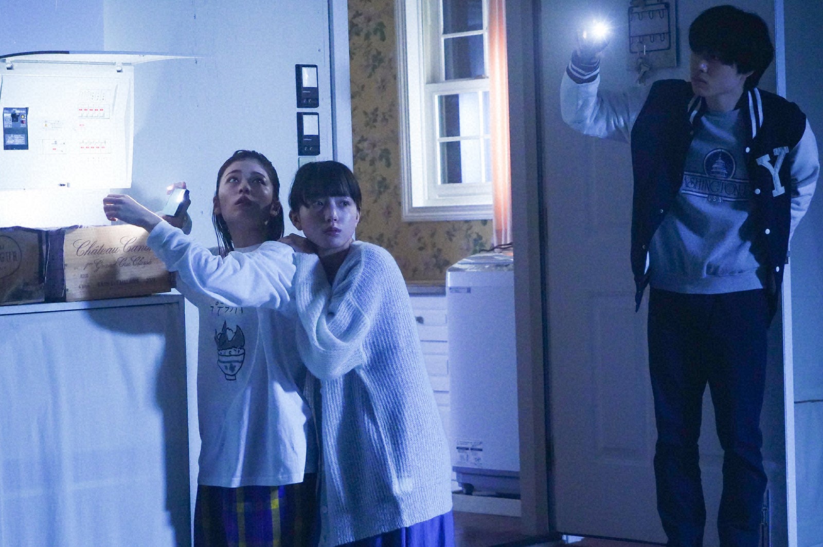 小芝風花、清原果耶、福崎那由他「invert 城塚翡翠 倒叙集」第3話より（C）日本テレビ