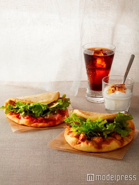 サラダピッツァタンドリーチキンカレー