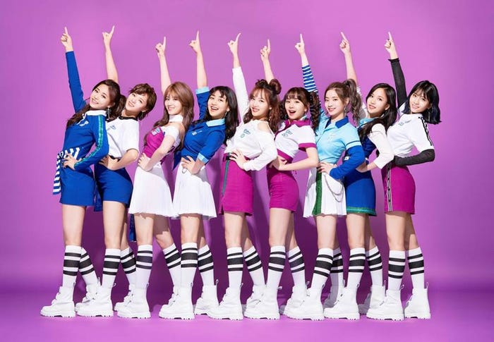 TWICE(左から)ツウィ・ジョンヨン・サナ・ジヒョ・ナヨン・チェヨン・ダヒョン・ミナ・モモ (提供画像)
