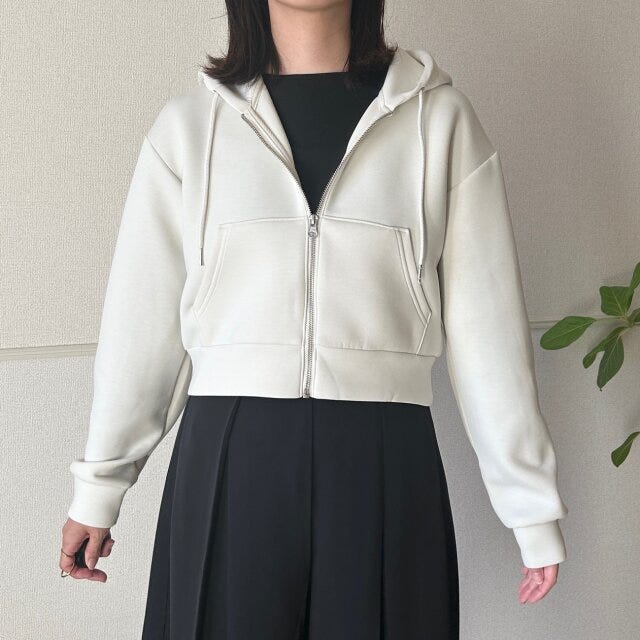 GUパフスウェットフルジップパーカ GUパフスウェットフルジップパーカのMサイズ着用感