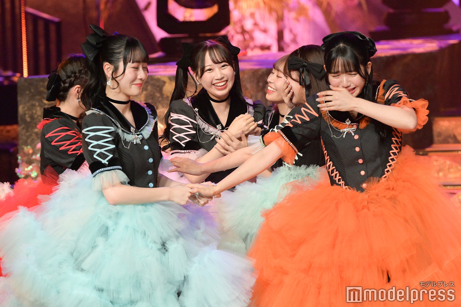 月足天音、真中まな、松本かれん、仲川瑠夏、櫻井優衣、鎮西寿々歌／FRUITS ZIPPER（C）モデルプレス