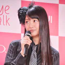 北原里英
