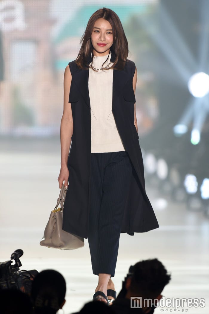 難波サキ(C)モデルプレス