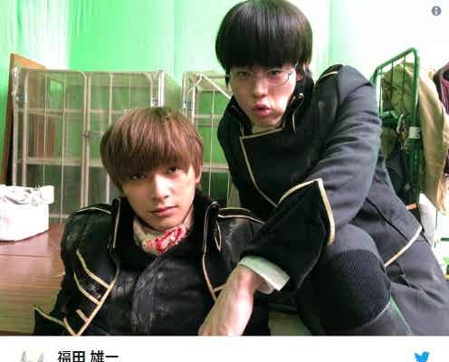 菅田将暉&吉沢亮、「一番カッコいい顔」の2ショットが公開される ファン一斉に「ありがとうございます!!!」