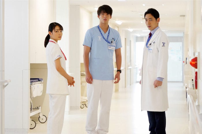 葵わかな、竹内涼真、小泉孝太郎/「ブラックペアン」第8話より(C)TBS