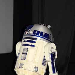 R2-D2（C） 2015Lucasfilm Ltd. & TM. All Rights Reserved