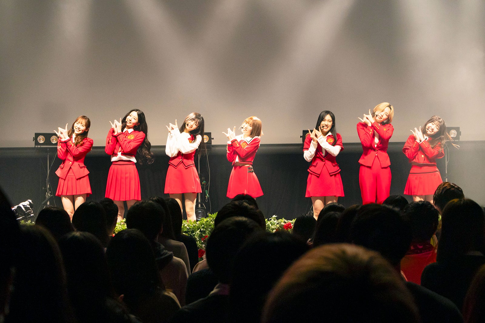 RealRomantic「Debut Showcase Event HELLO」（提供写真）