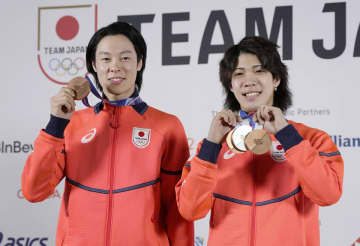 小林陵侑、二階堂蓮「ジャンプ競技は夢ありますよ、いい車も乗れますし」SNSの愛車は「かっこよすぎ」と反響