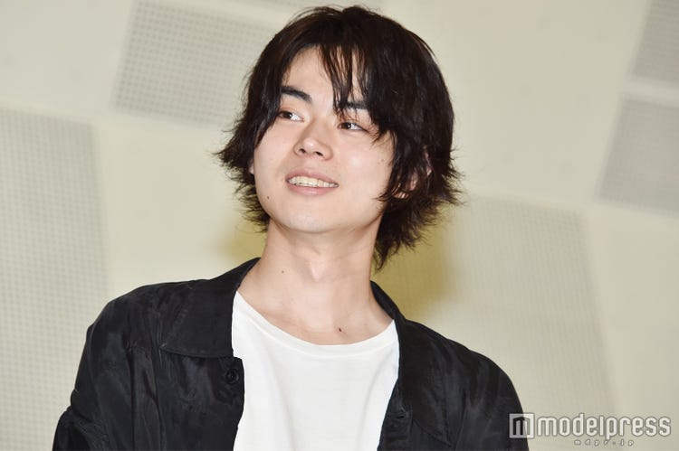 菅田将暉 Twitterフォロワー0万人超え 祝福の声殺到 モデルプレス 菅田将暉 Twitterフォロワー0万人超え 祝福の声殺到 モデルプレス