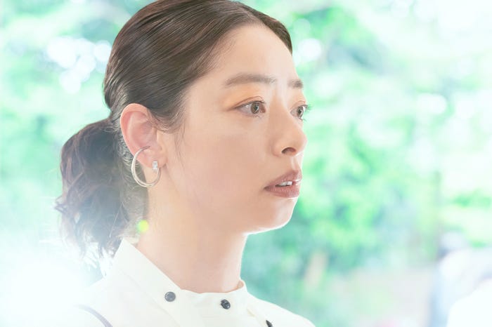 市川実日子 (C)2021日活