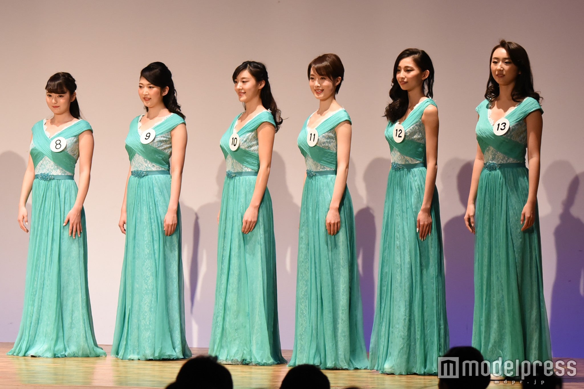 ドレス審査の様子（C）モデルプレス