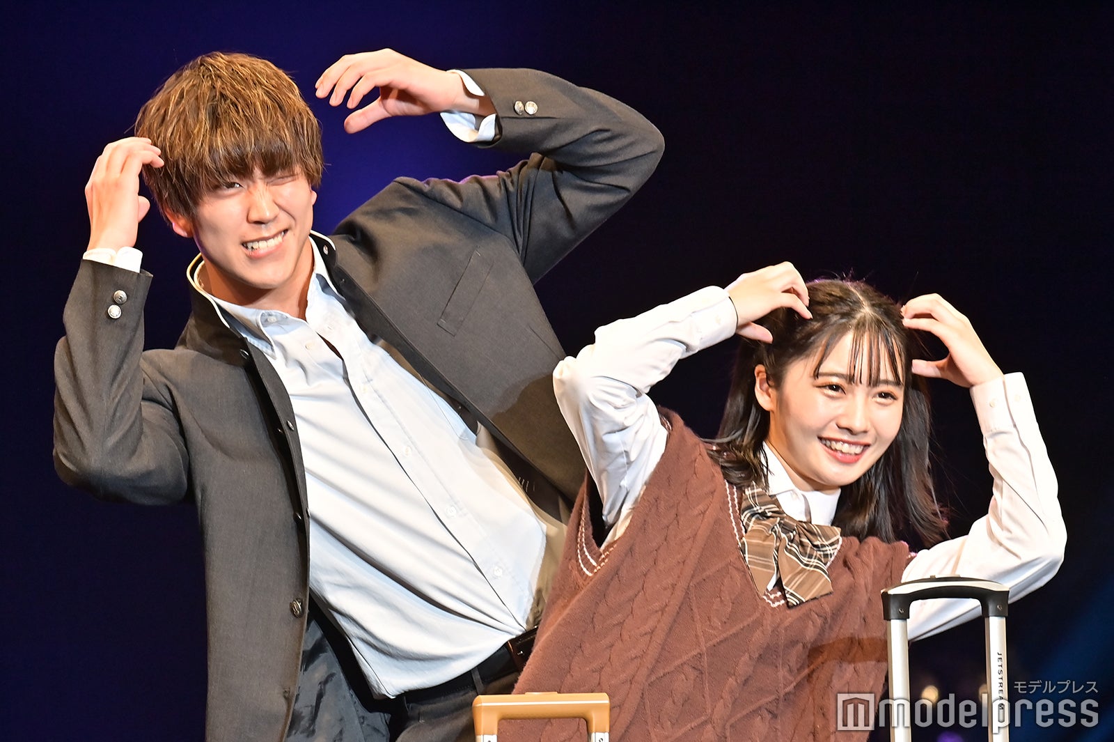 「今日好き」“るるたい”カップル、ハグでハプニング「好きすぎて…」＜超超十代－ULTRA TEENS FES－2022＠TOKYO＞